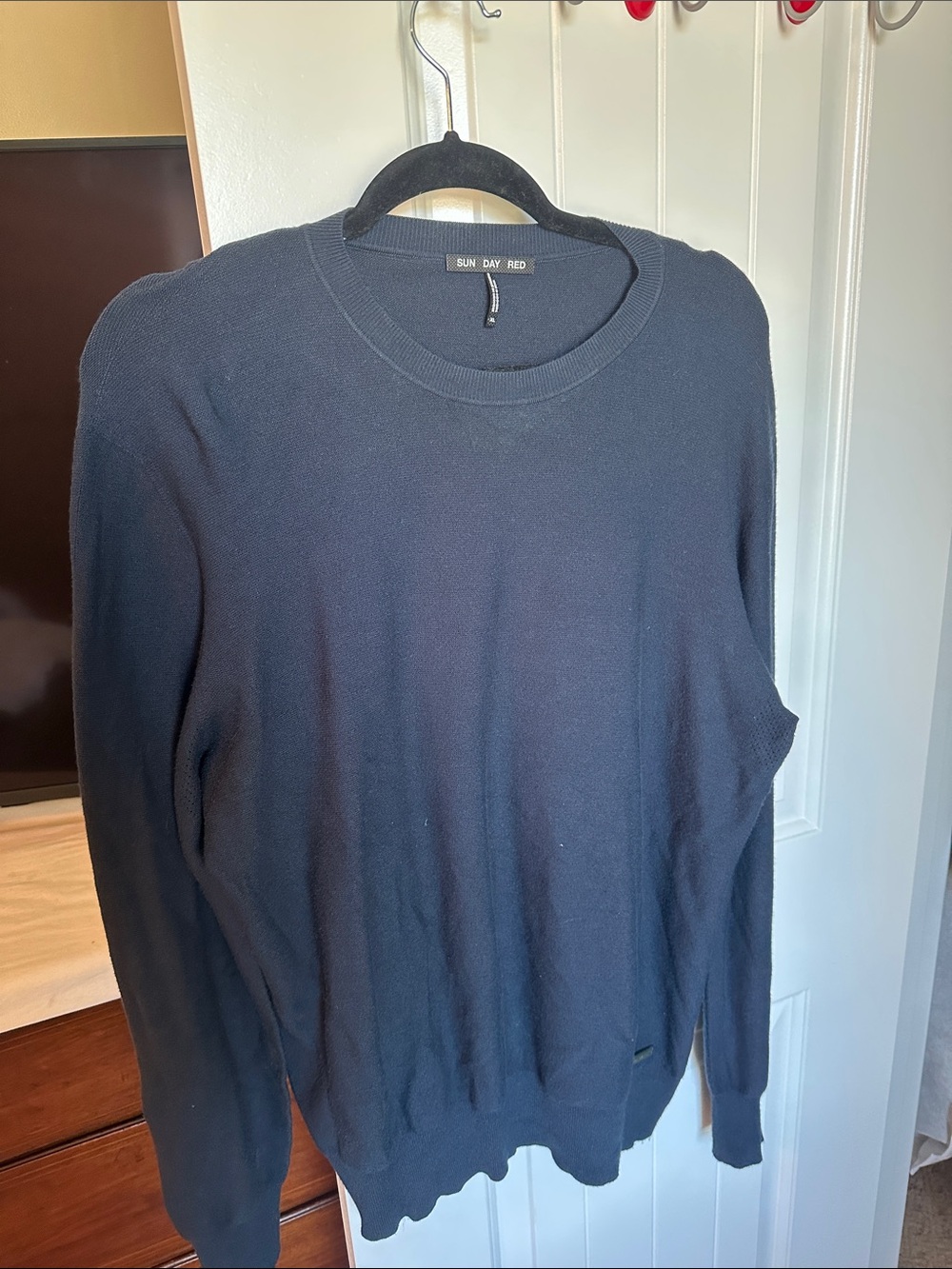 Sun day red Men's Navy Crewneck Sweater